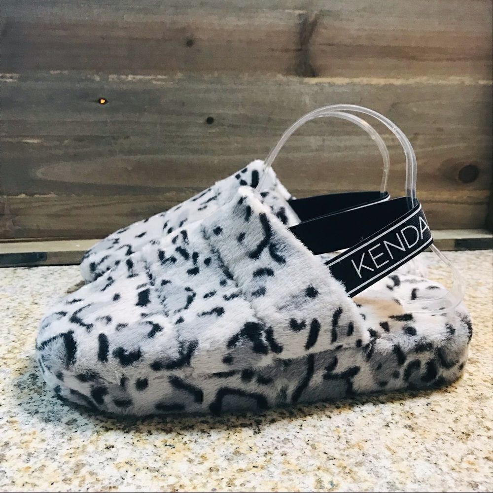 ✅Kylie & Kendall Cheetah Print House Slippers